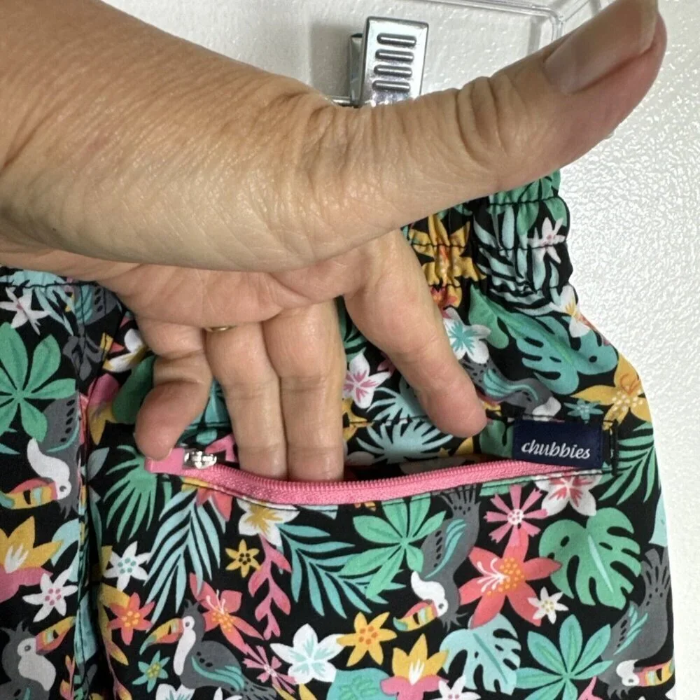 Chubbies' Men's S Classic Swim Trunk Basket Lined Multi Tropical Print 5.5